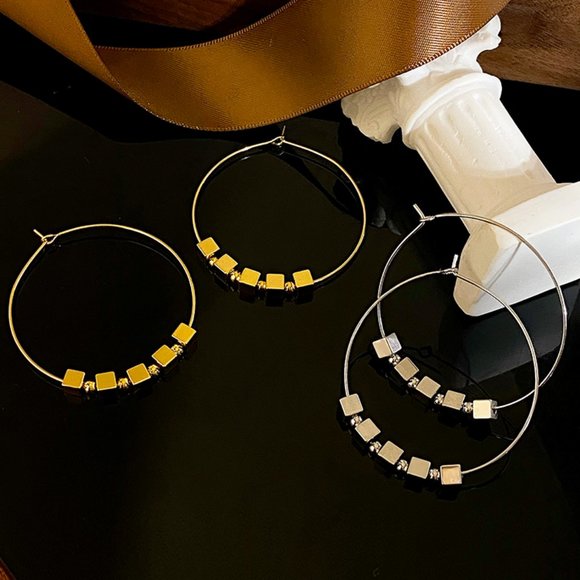 S925 Simple Circle Earrings Gold and Silver - Picture 3 of 13